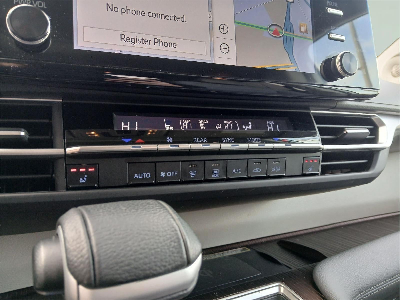 2024 Toyota Sienna XLE 7-Passenger