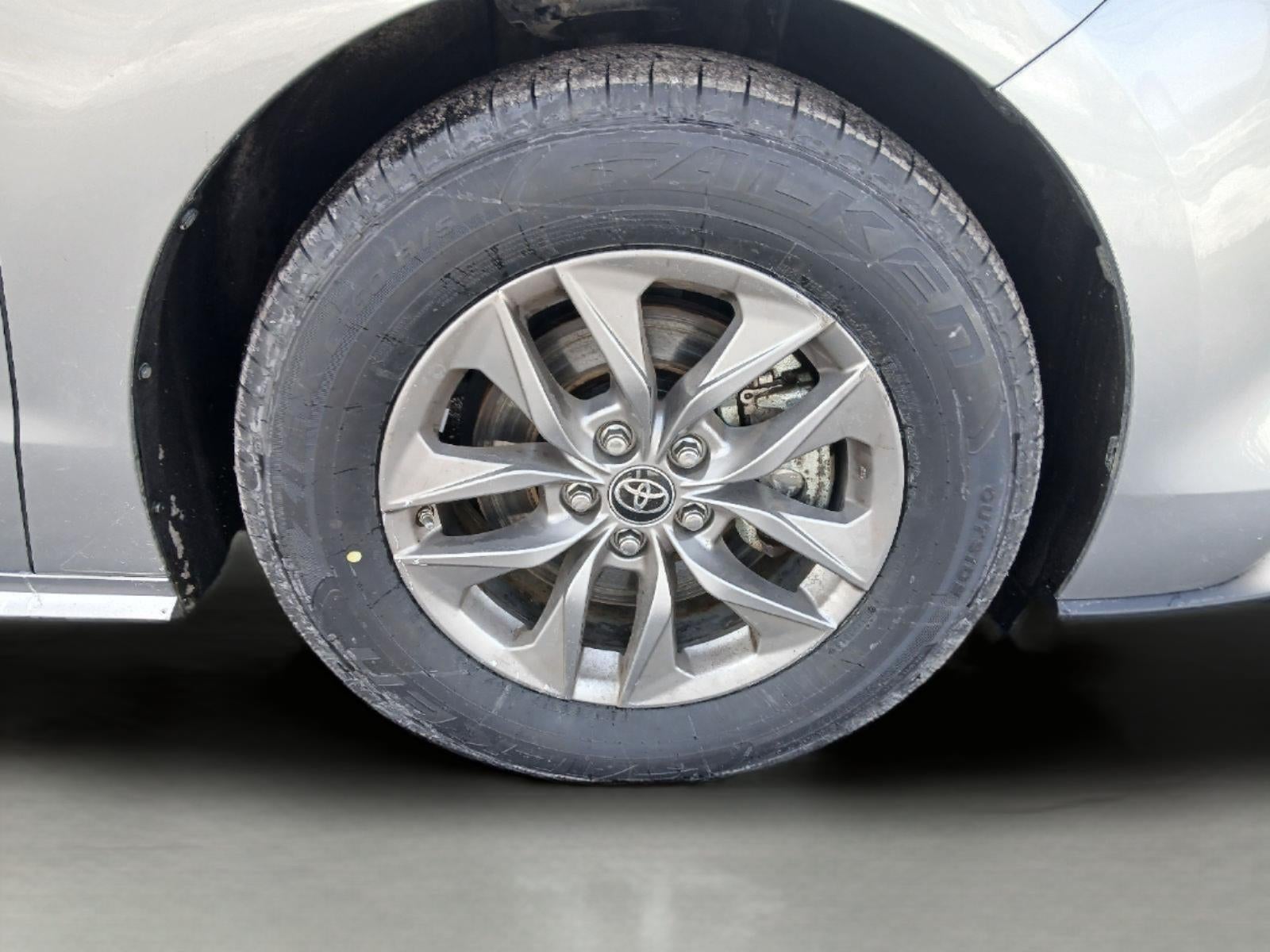 2024 Toyota Sienna XLE 7-Passenger