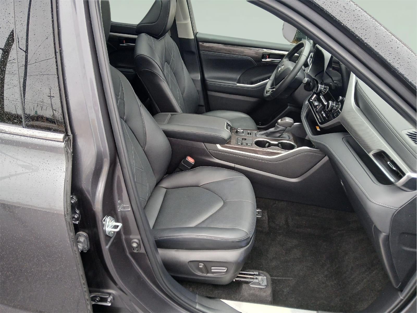 2024 Toyota Highlander Platinum