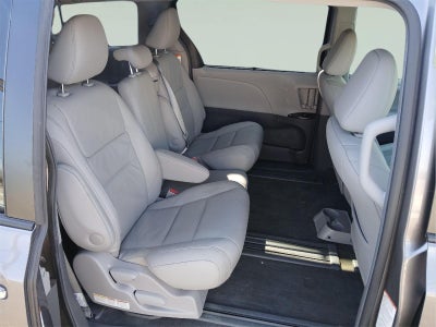 2017 Toyota Sienna XLE 8-Passenger