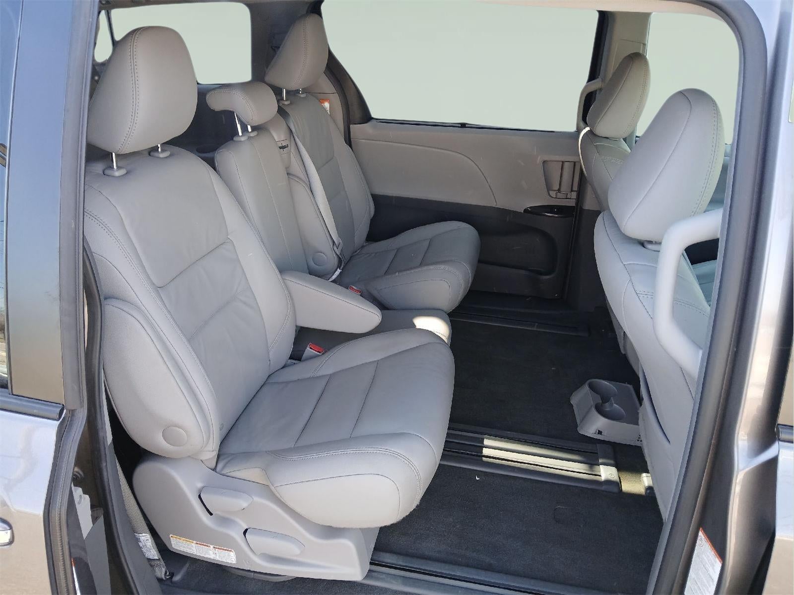 2017 Toyota Sienna XLE 8-Passenger