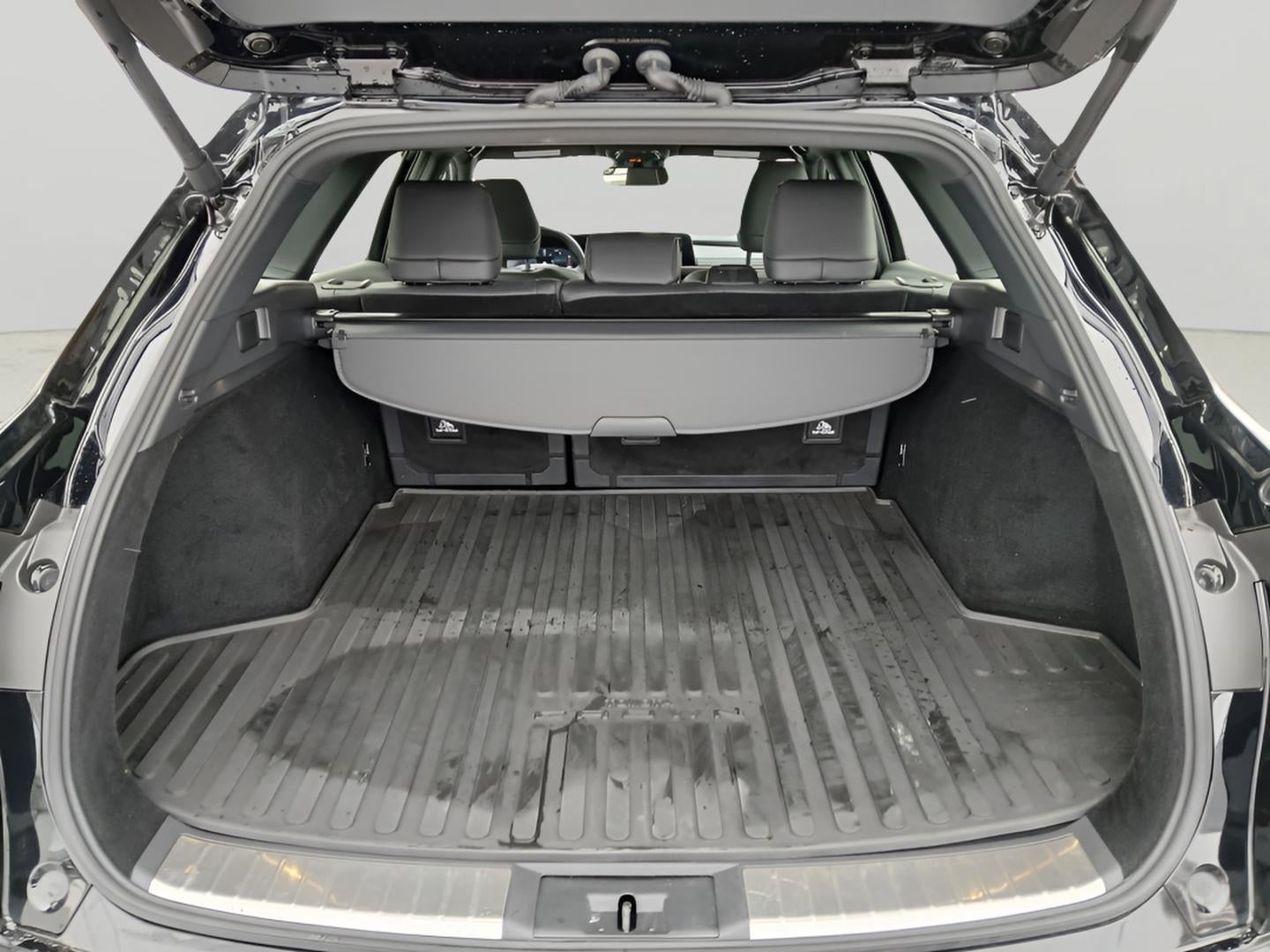 2025 Toyota Crown Signia XLE