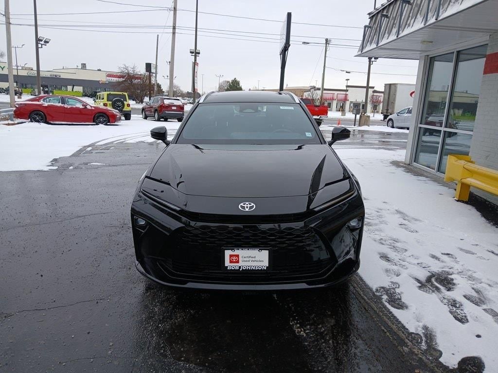 2025 Toyota Crown Signia XLE