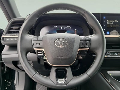 2025 Toyota Crown Signia XLE