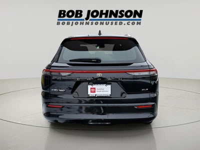 2025 Toyota Crown Signia XLE