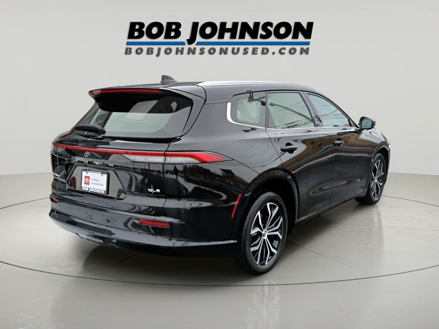 2025 Toyota Crown Signia XLE