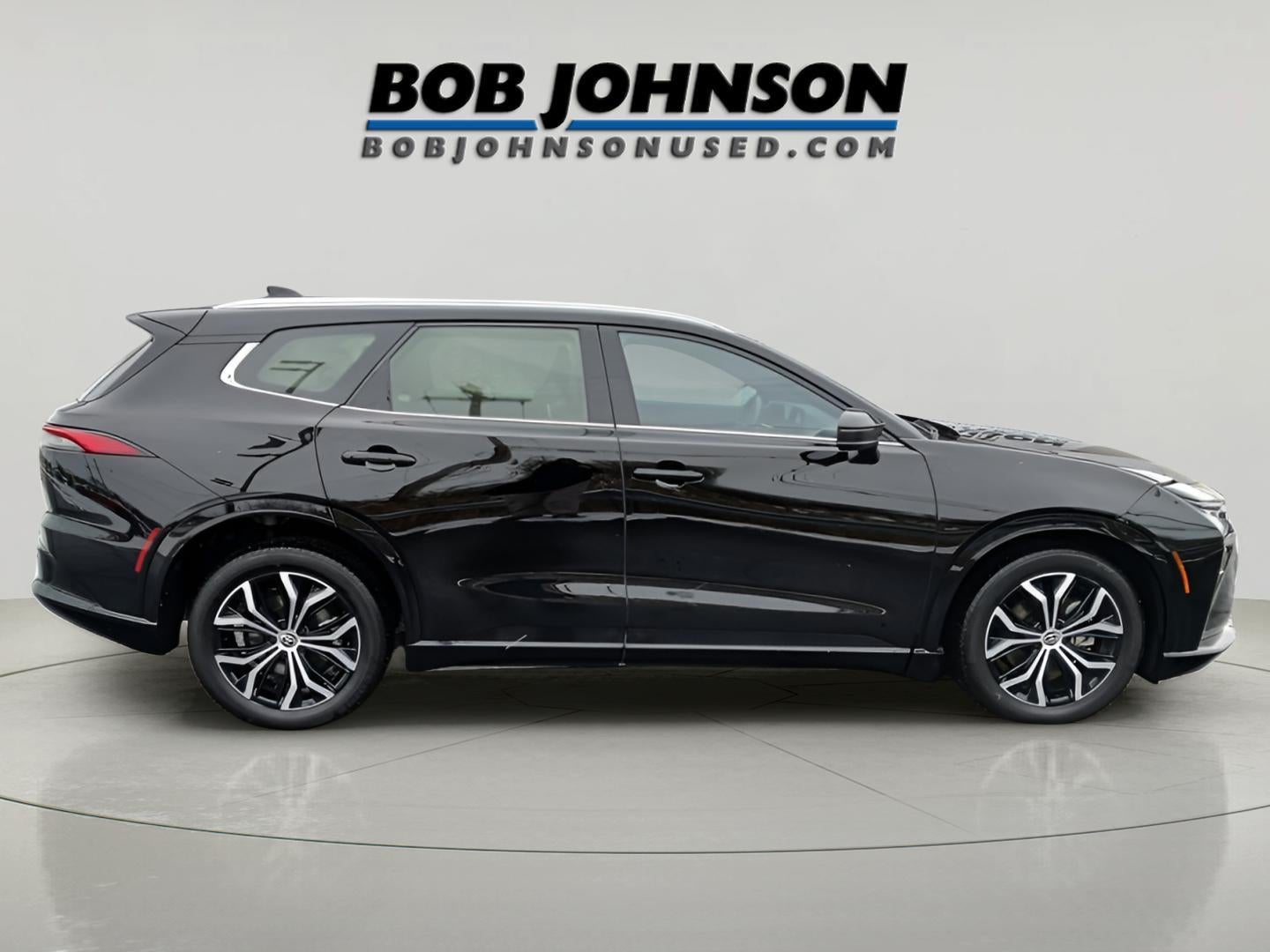 2025 Toyota Crown Signia XLE