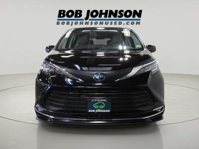 2021 Toyota Sienna XLE