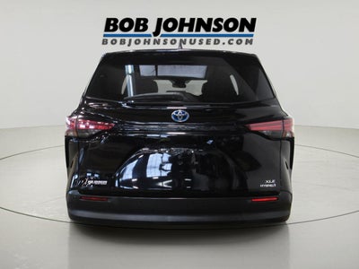 2021 Toyota Sienna XLE