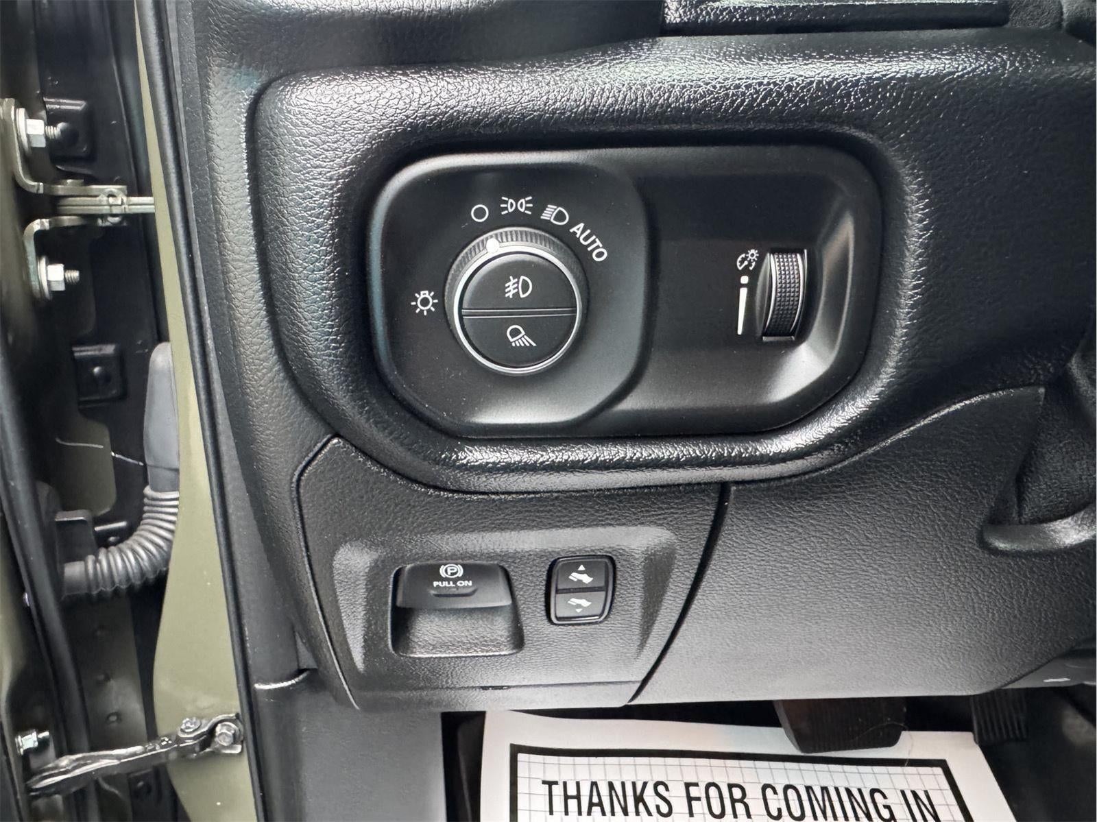 2021 RAM 1500 Big Horn Quad Cab 4x4 6'4" Box