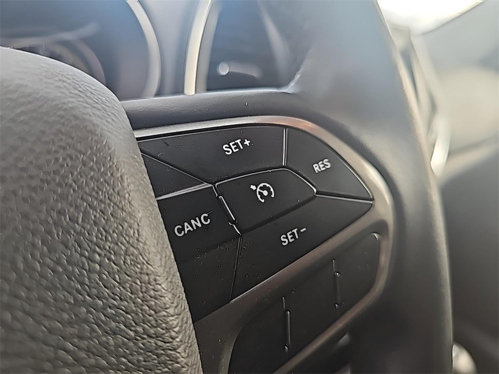 2019 Jeep Cherokee Latitude Plus Fresh Trade! Low Miles, Android Auto& Apple Carpla