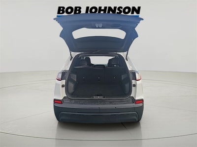 2019 Jeep Cherokee Latitude Plus Fresh Trade! Low Miles, Android Auto& Apple Carpla