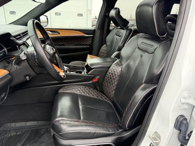 2023 Jeep Grand Cherokee Summit CARBRAVO!