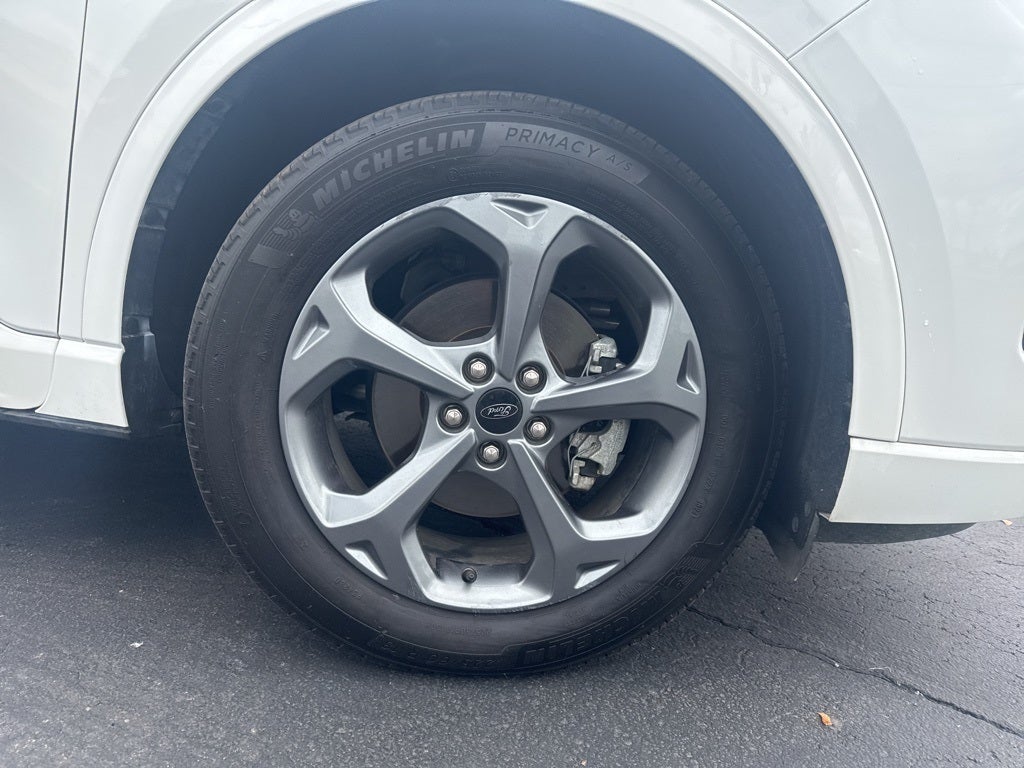 2024 Ford Escape Hybrid ST-Line CarBravo Certified Heated Steering Heated Seats!