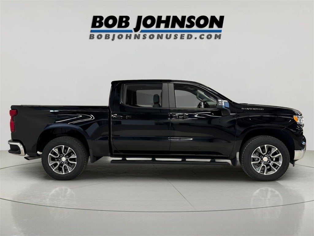 2024 Chevrolet Silverado 1500 LT CarBravo