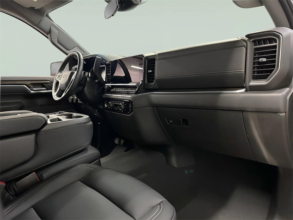 2024 Chevrolet Silverado 1500 LT CarBravo