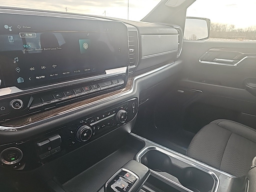 2023 Chevrolet Silverado 1500 RST Fresh Trade!!! Remote Start, Heated Seats/steering