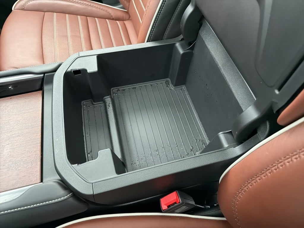 2023 GMC Yukon Denali Ultimate CARBRAVO