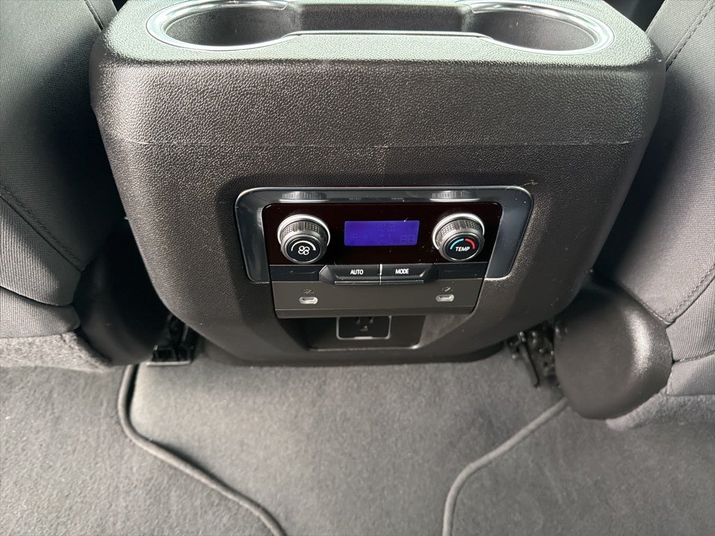 2023 Chevrolet Tahoe LS CARBRAVO!