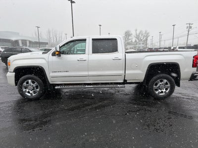 2018 GMC Sierra 3500HD Denali CARBRAVO!