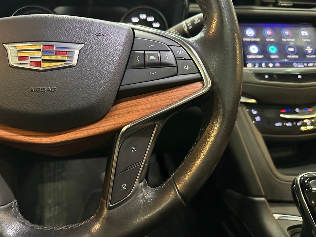 2021 Cadillac XT5 Premium Luxury