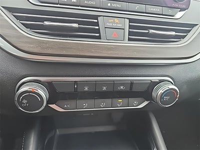 2023 Nissan Altima 2.5 SV Fresh Trade! Remote Start!