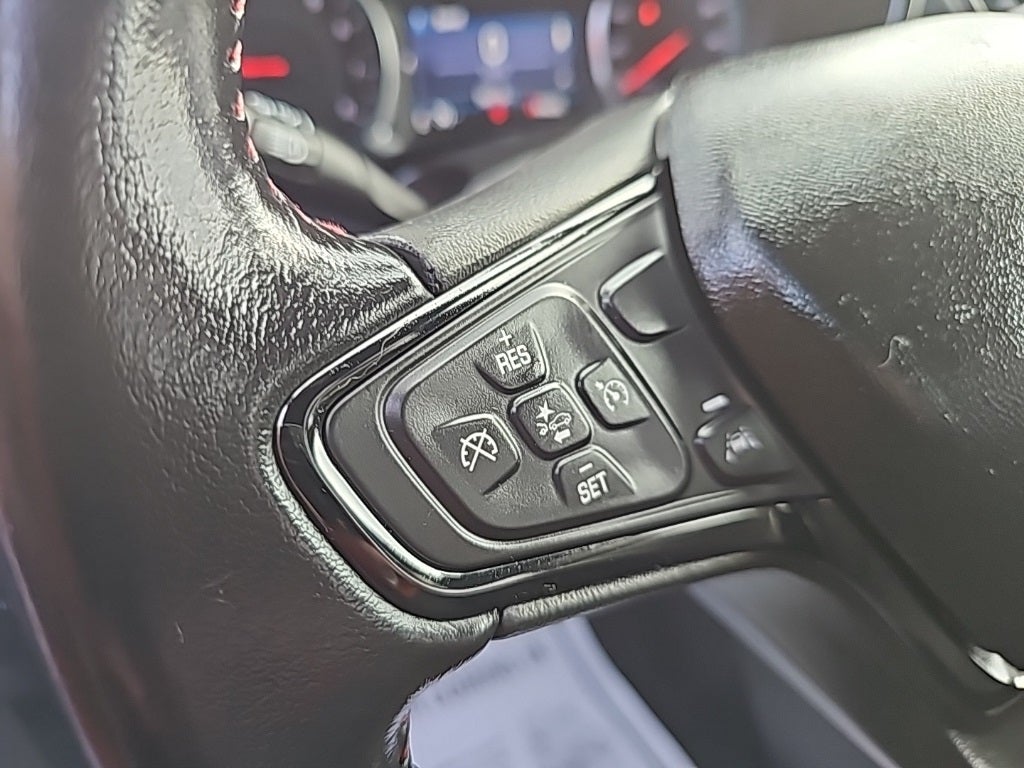 2022 Chevrolet Equinox RS Fresh Trade! Remote Start, Heated Seats, Power Lif