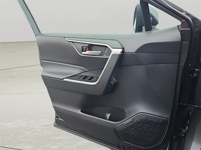 2025 Toyota RAV4 XLE Car Bravo Certified, Automatic Climate,