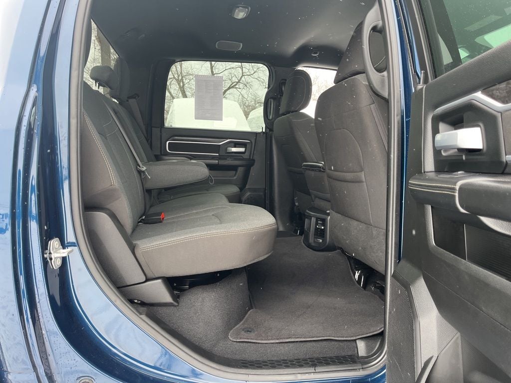 2024 RAM 2500 Big Horn LVL 1 NIGHT EDITION