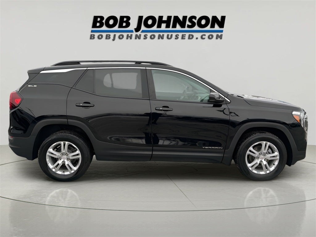 2023 GMC Terrain SLE CARBRAVO!