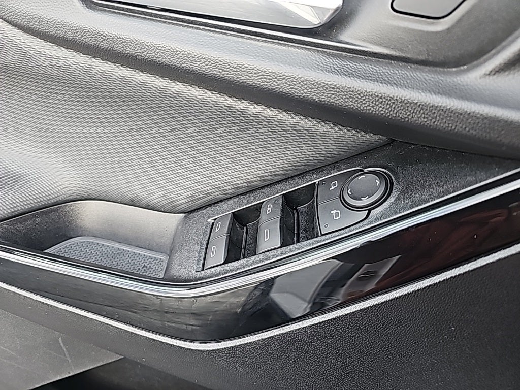 2025 Chevrolet Equinox LT Fresh Trade!!! Remote Start, Heated Seats/Steering