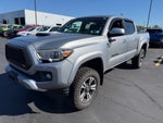 2017 Toyota Tacoma SR5 V6 CARBRAVO!