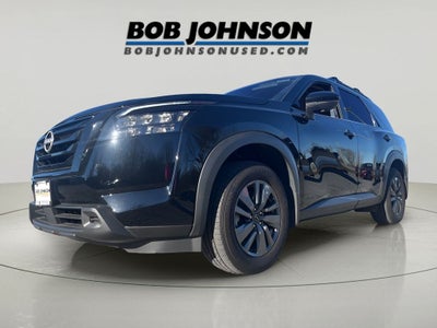 2024 Nissan Pathfinder SV BLACK APPERANCE PACKAGE