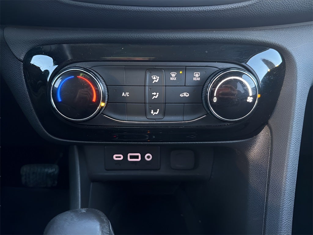 2023 Buick Encore GX Preferred CARBRAVO!