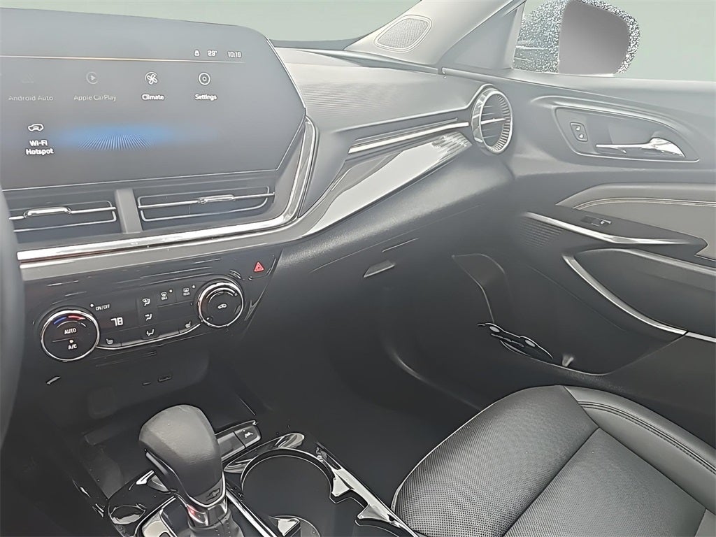 2024 Chevrolet Trax ACTIV Fully Loaded w/Sunroof!! Fresh Trade! CarBravo Cer