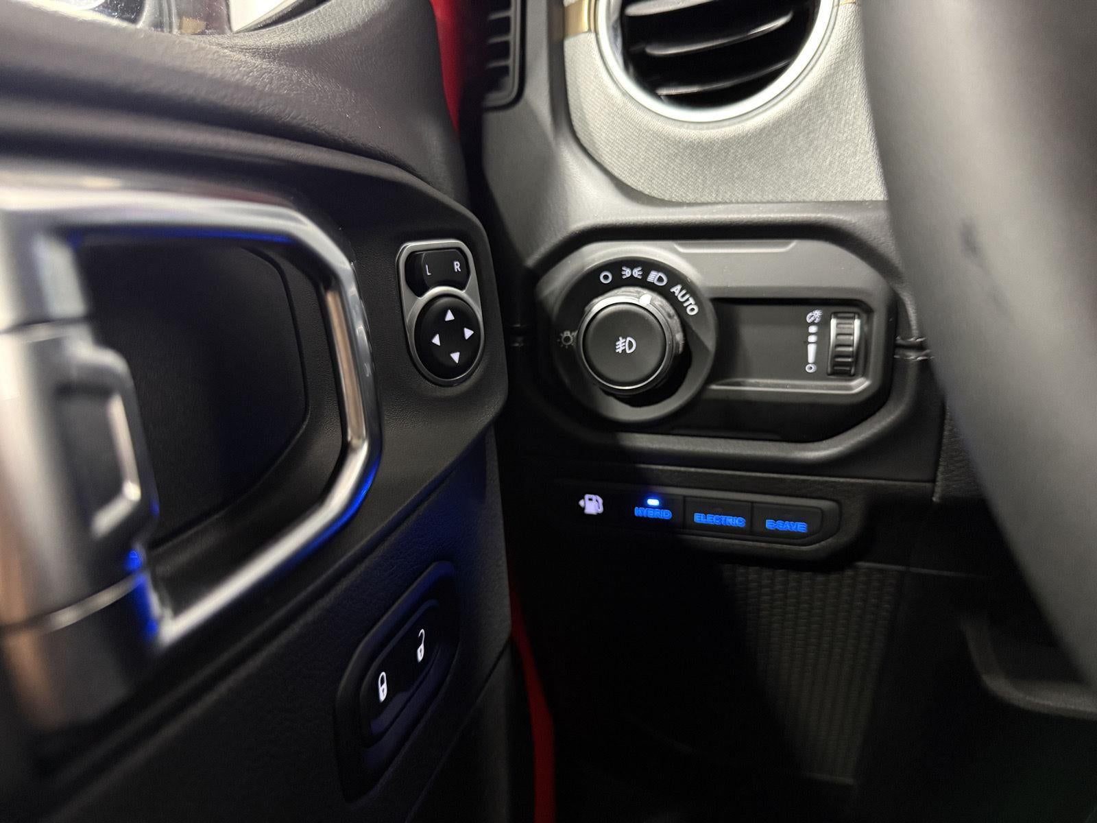 2025 Jeep Wrangler 4xe Sahara 4xe