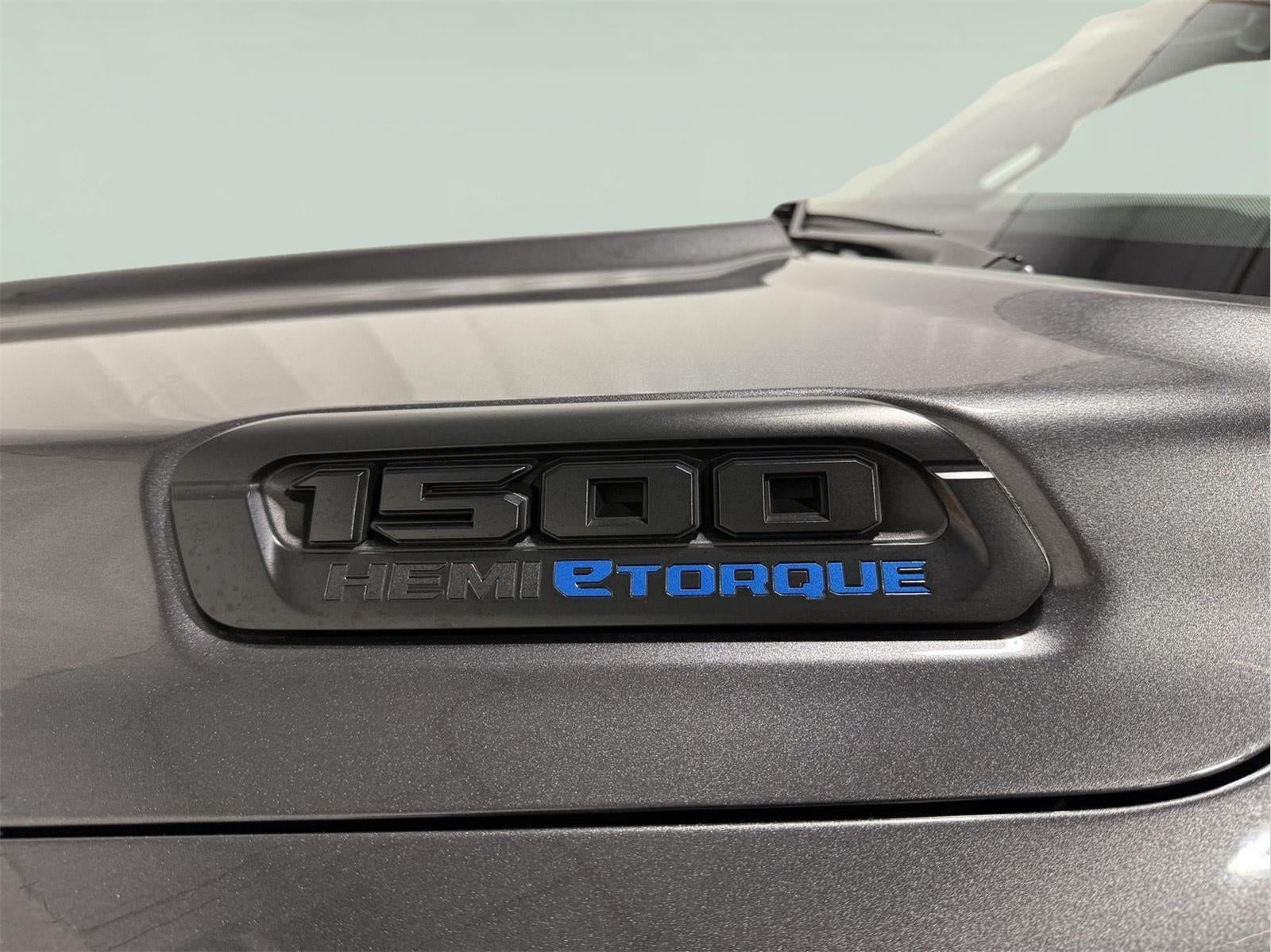 2022 RAM 1500 Big Horn Quad Cab 4x4 6'4' Box