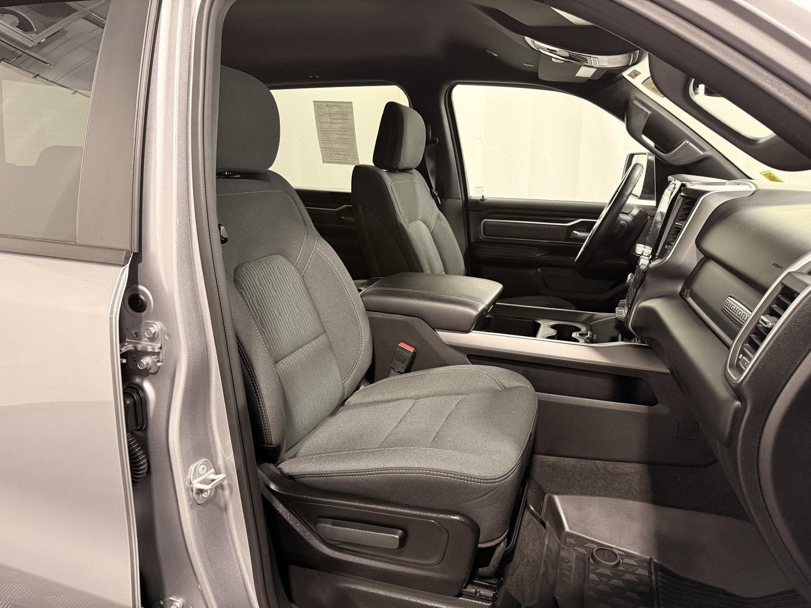 2022 RAM 1500 Big Horn Crew Cab 4x4 5'7' Box