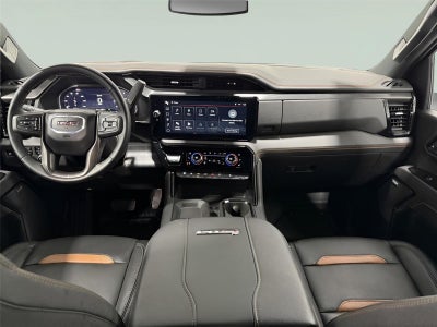 2025 GMC Sierra 2500HD 4WD Crew Cab Standard Bed AT4