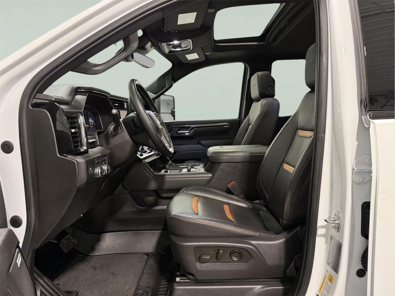 2024 GMC Sierra 2500HD 4WD Crew Cab Standard Bed AT4