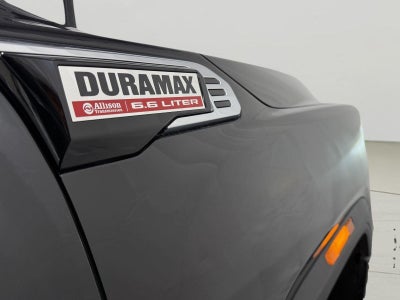 2025 GMC Sierra 2500HD 4WD Crew Cab Standard Bed SLT