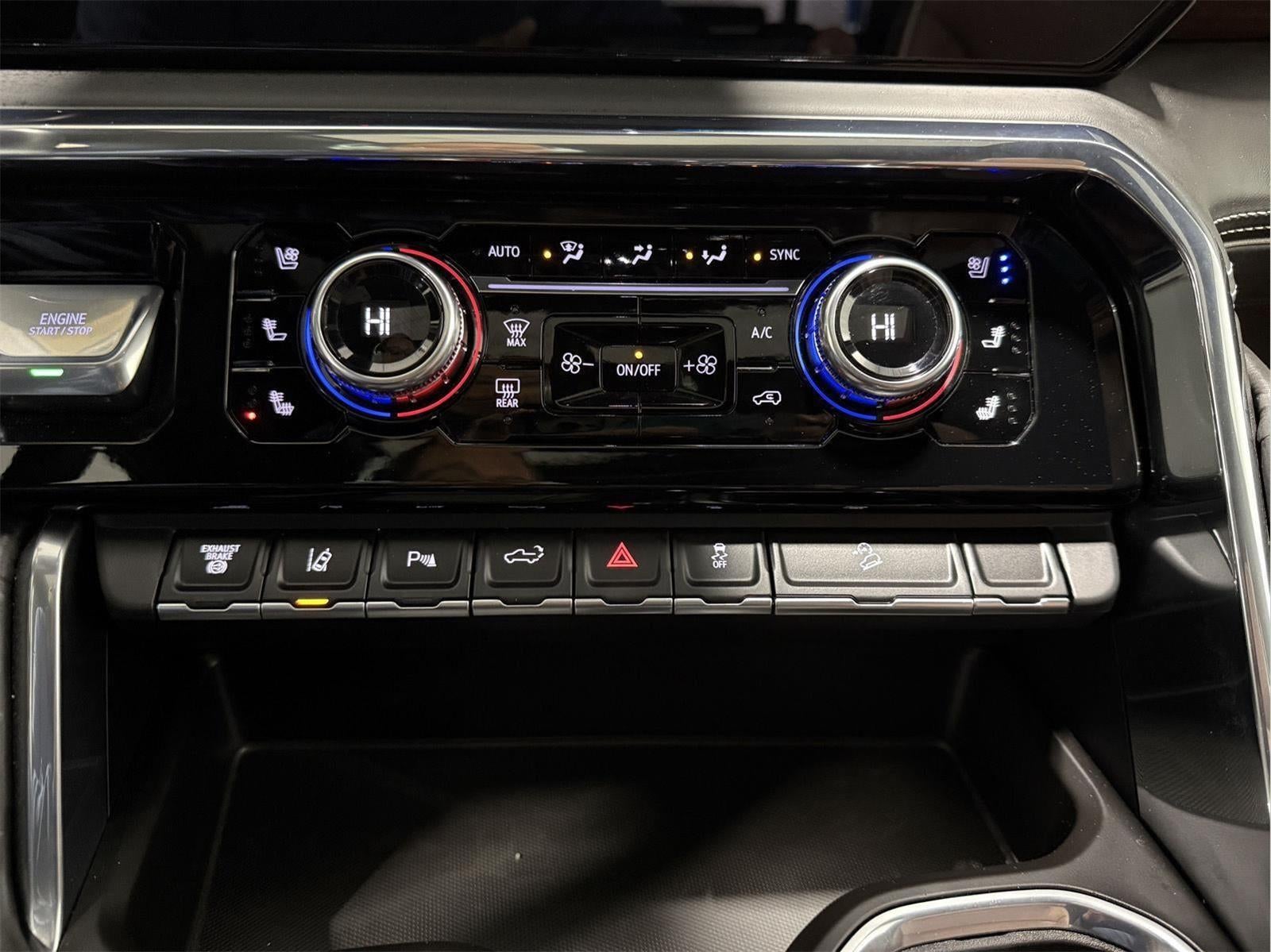 2025 GMC Sierra 2500HD Crew Cab, Standard Bed, Denali Ultimate, 4WD