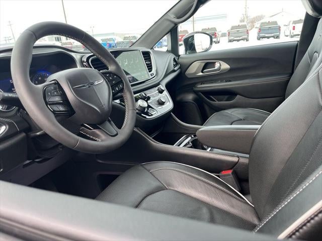 2024 Chrysler Pacifica Limited AWD