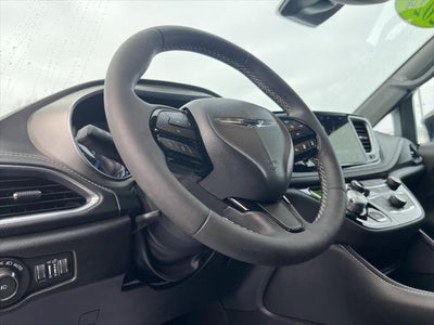 2024 Chrysler Pacifica Limited AWD