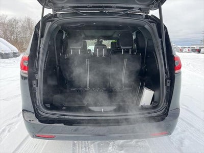 2024 Chrysler Pacifica Limited AWD