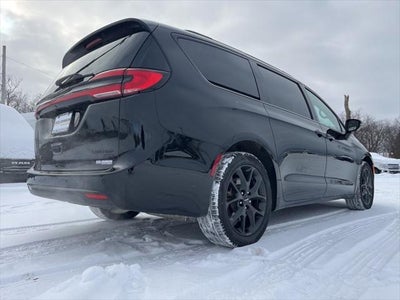 2024 Chrysler Pacifica Limited AWD
