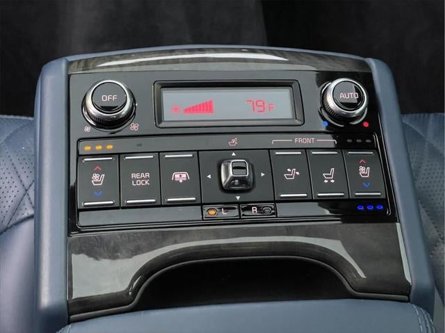 2015 Kia K900 Luxury