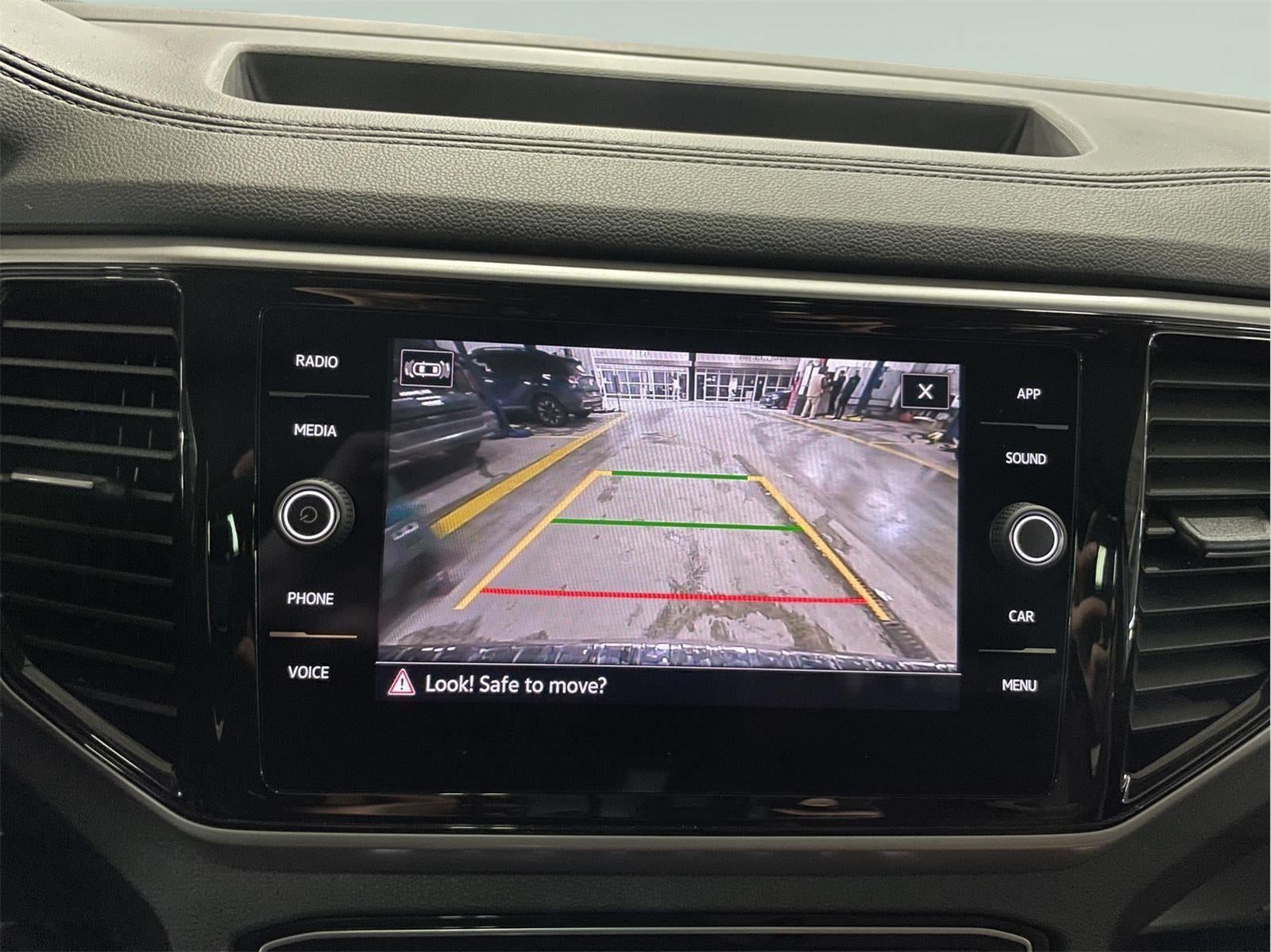 2023 Volkswagen Atlas 3.6L V6 SE w/Technology