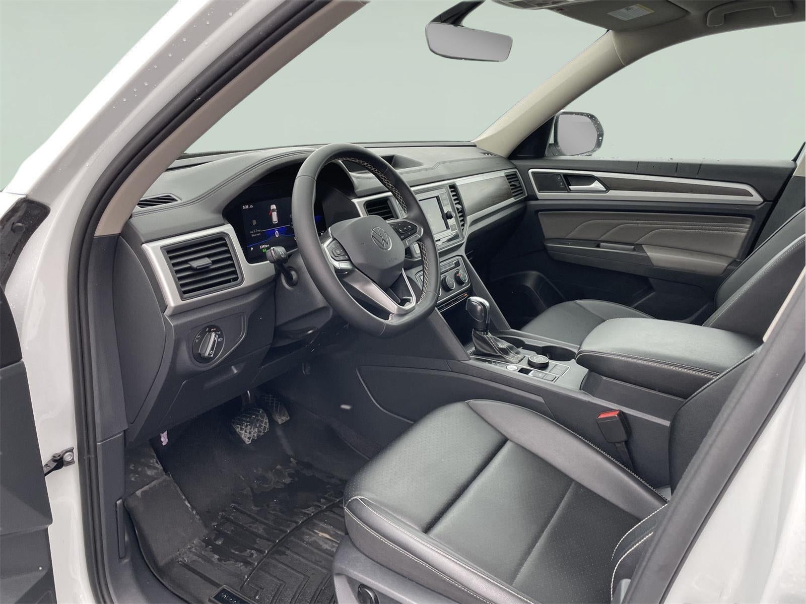 2023 Volkswagen Atlas 2.0T SE