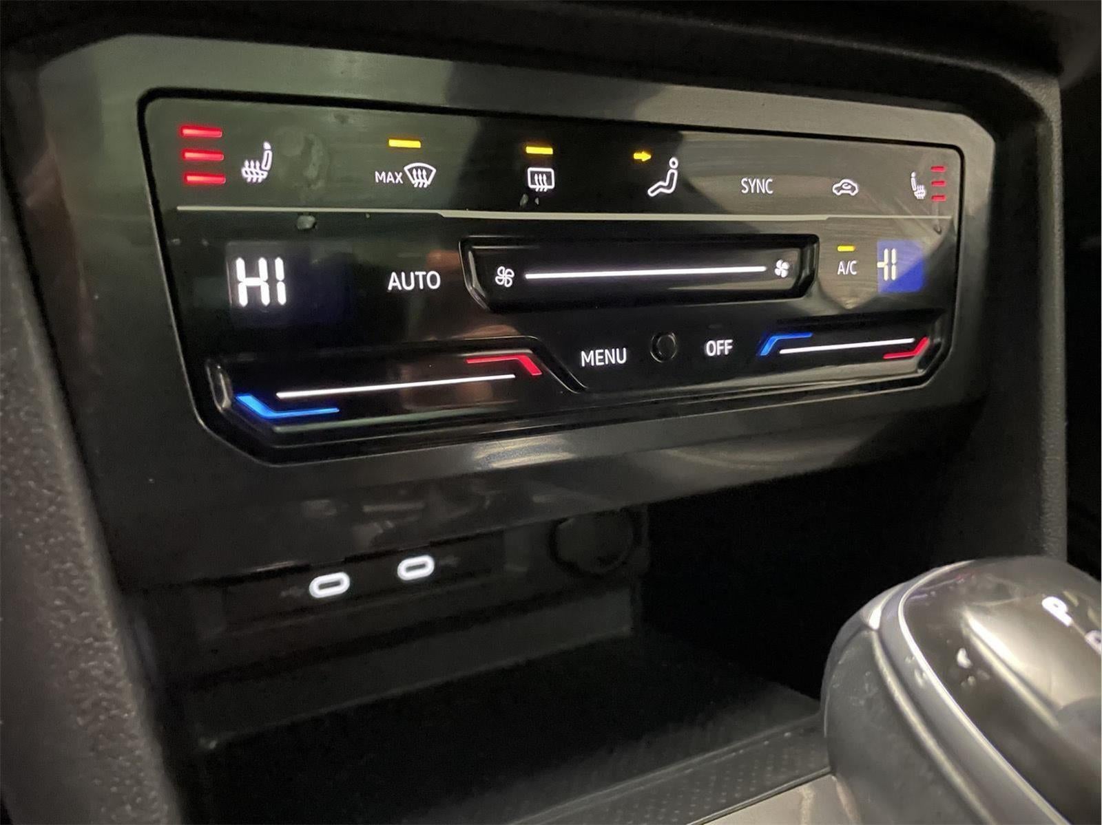 2023 Volkswagen Tiguan SE R-Line Black